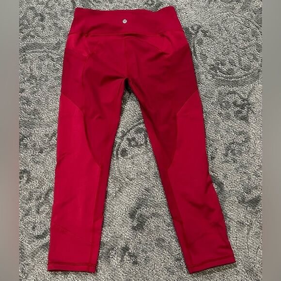 •Lululemon Athletica All The Right Places crop• - Picture 6 of 8